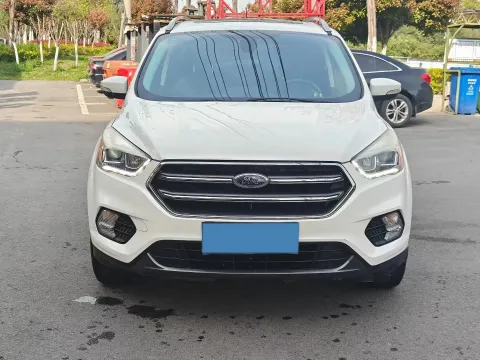 2019 Ford Kuga 1.5T 182HP L4 6AT,autocango,china used car exporter,china ev exporter,chinese used car exporter,chinese used ev exporter