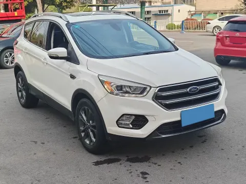 2019 Ford Kuga 1.5T 182HP L4 6AT,autocango,china used car exporter,china ev exporter,chinese used car exporter,chinese used ev exporter