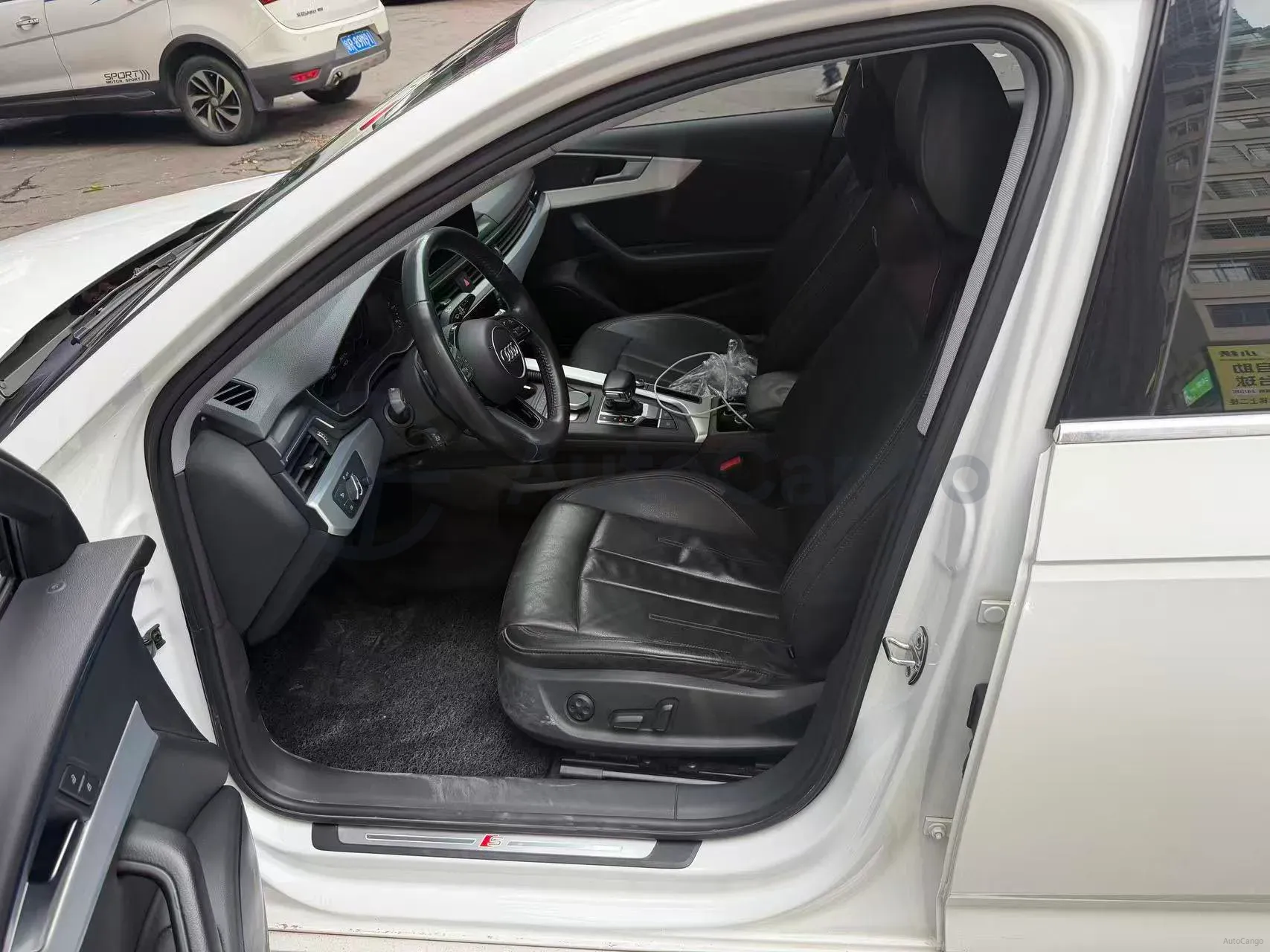 2019 Audi A4L 2.0T 190HP L4 7DCT,autocango,china used car exporter,china ev exporter,chinese used car exporter,chinese used ev exporter