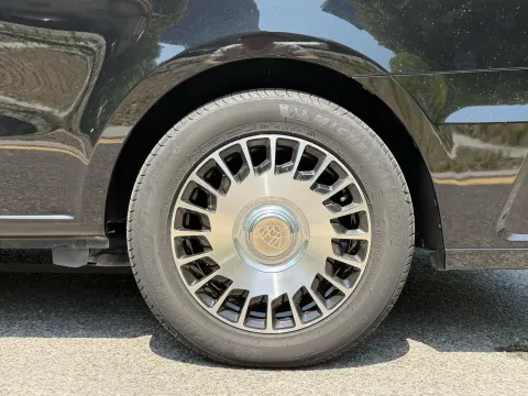 2019 DongFeng Forthing M7 2.0T 190HP L4 6AT