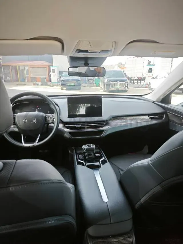 2023 HongQi E-QM5 BEV 82KWH,autocango,china used car exporter,china ev exporter,chinese used car exporter,chinese used ev exporter