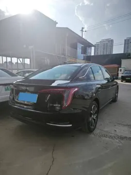2023 HongQi E-QM5 BEV 82KWH