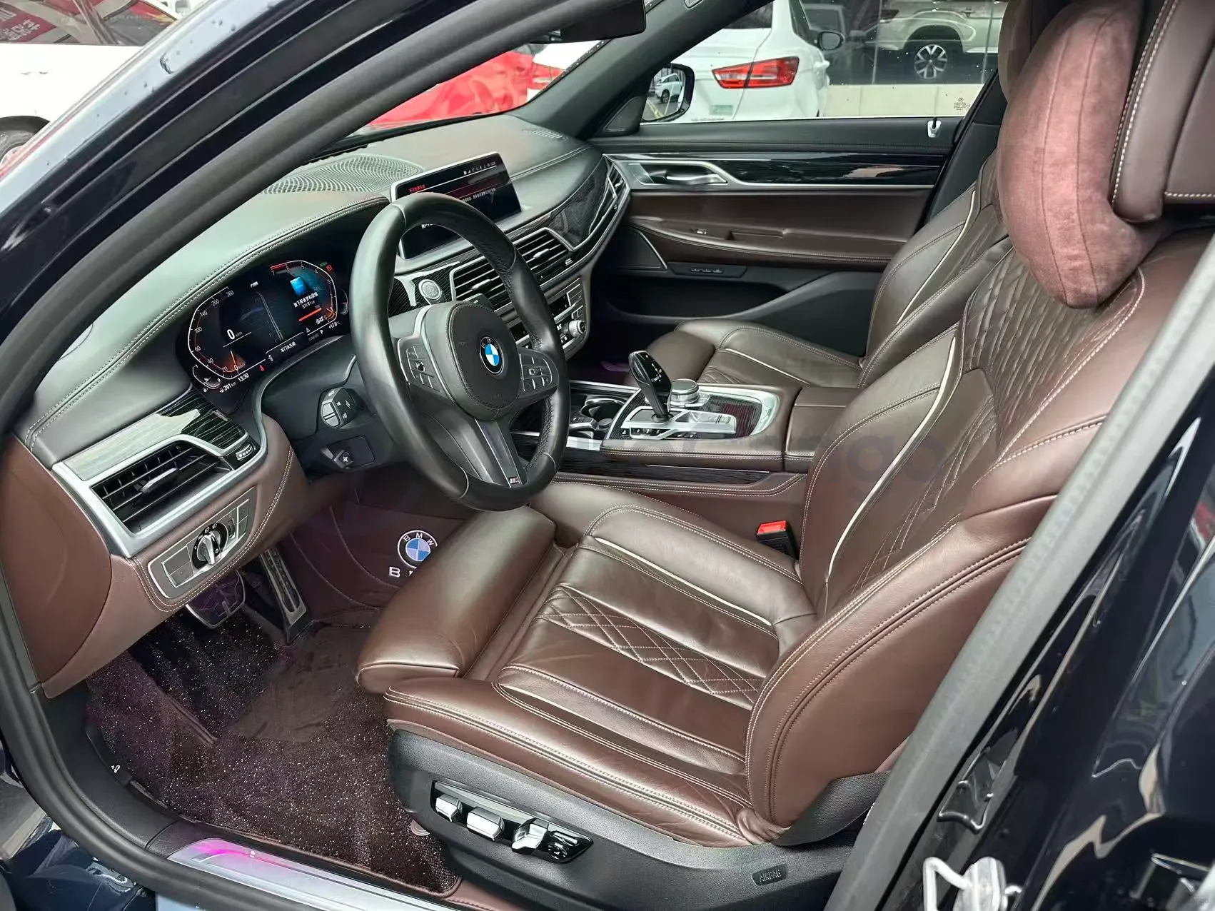 2021 BMW 7 Series 2.0T 265HP L4 8AT,autocango,china used car exporter,china ev exporter,chinese used car exporter,chinese used ev exporter