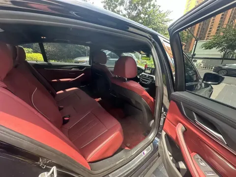 2022 BMW 5 Series 2.0T 252HP L4 8AT