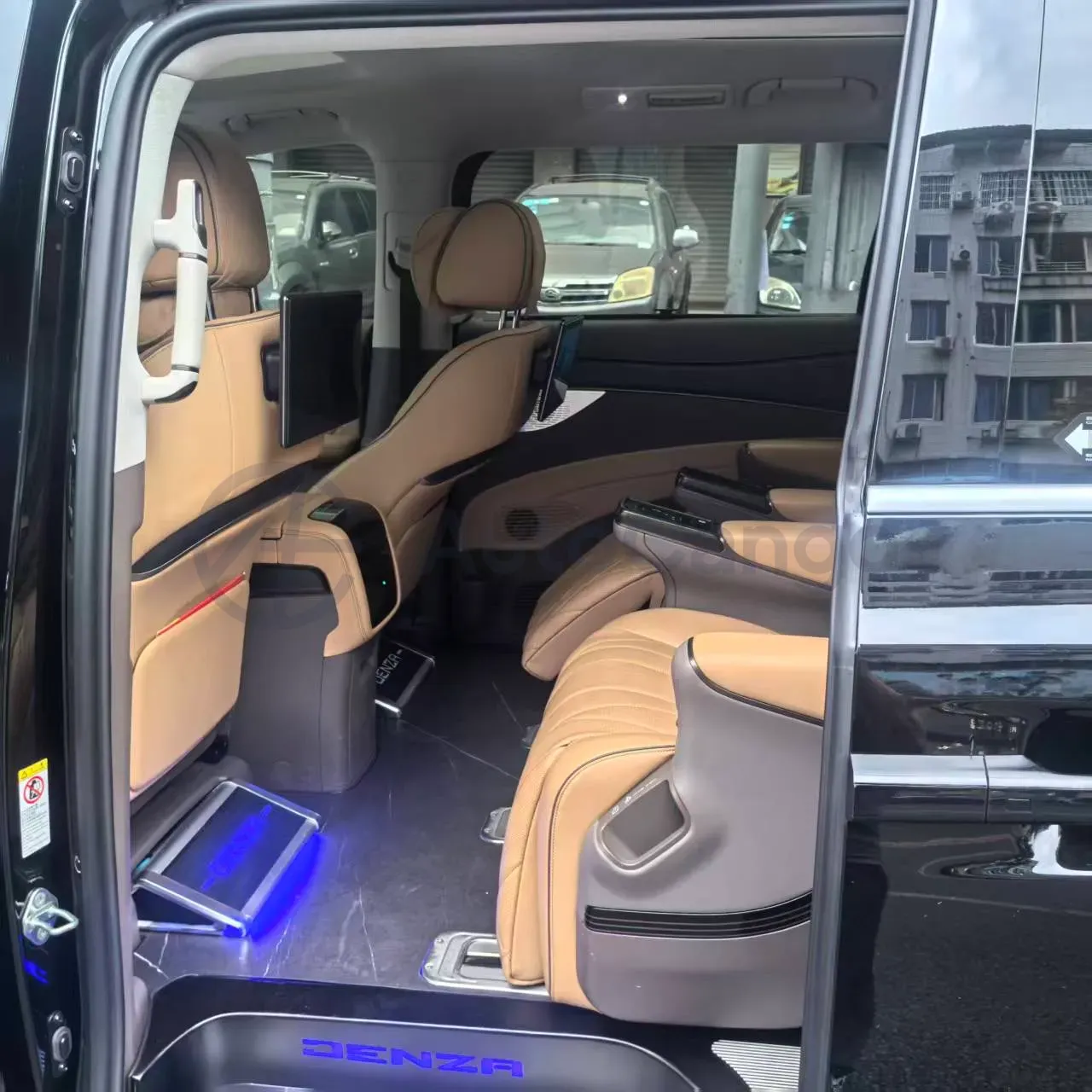 2022 Mercedes-Benz GLC Class 2.0T 197HP L4 9AT,autocango,china used car exporter,china ev exporter,chinese used car exporter,chinese used ev exporter