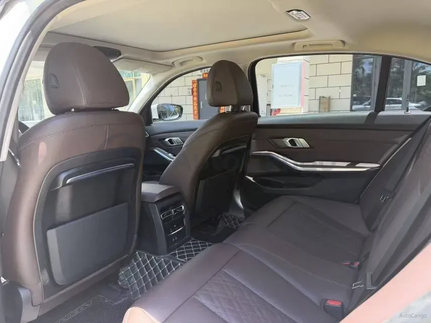 2022 BMW 3 Series 2.0T 184HP L4 8AT,autocango,china used car exporter,china ev exporter,chinese used car exporter,chinese used ev exporter