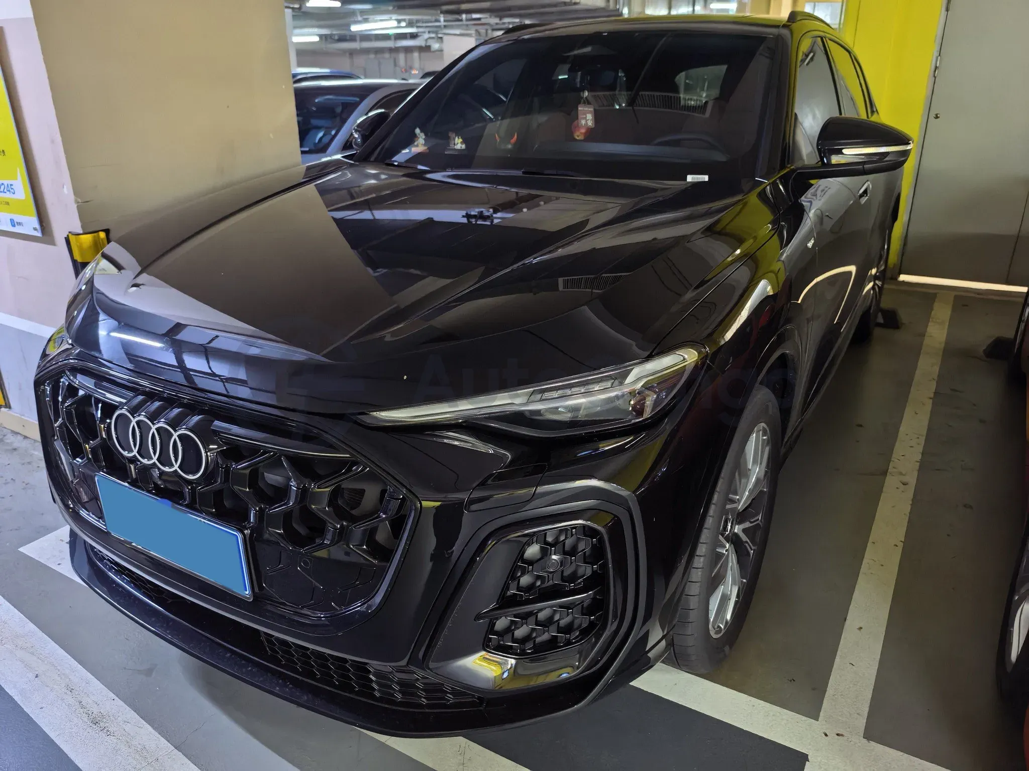 2026 Audi Q5L 2.0T 204HP L4 7DCT Hybrid,autocango,china used car exporter,china ev exporter,chinese used car exporter,chinese used ev exporter