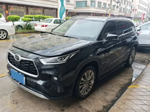 2022 TOYOTA HIGHLANDER,autocango,china used car exporter,china ev exporter,chinese used car exporter,chinese used ev exporter