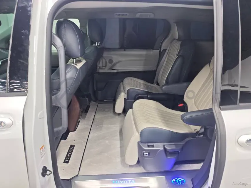 2024 Toyota Sienna 2.5L 189HP L4 E-CVT Hybrid,autocango,china used car exporter,china ev exporter,chinese used car exporter,chinese used ev exporter