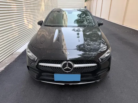 2022 Mercedes-Benz A Class 1.3T 163HP L4 7DCT