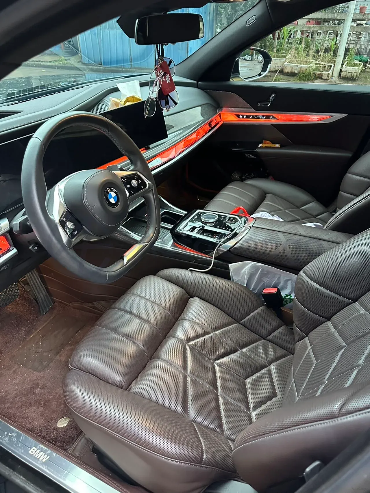 2023 BMW 7 Series 3.0T 381HP L6 8AT,autocango,china used car exporter,china ev exporter,chinese used car exporter,chinese used ev exporter
