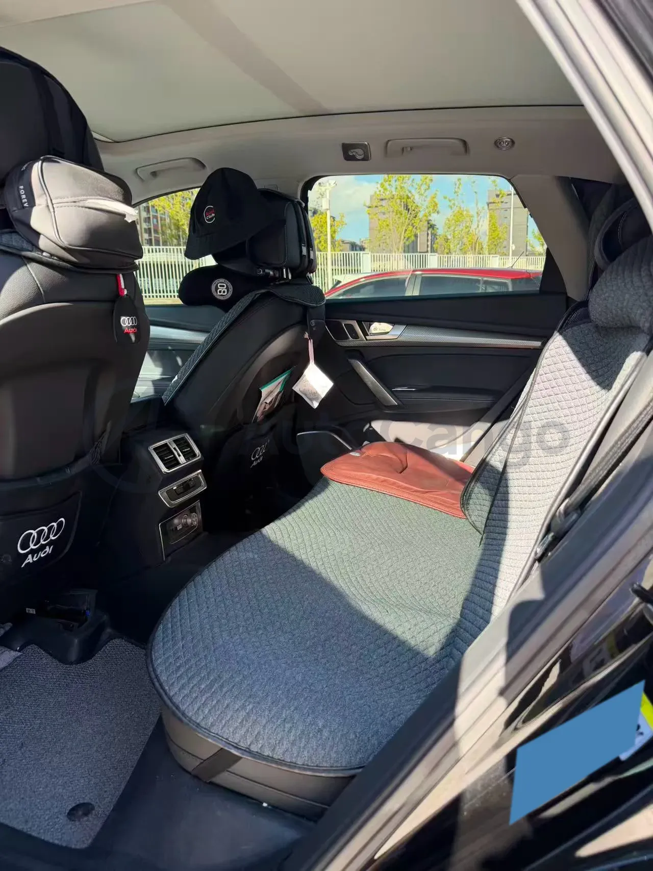 2020 Audi Q5L 2.0T 252HP L4 7DCT,autocango,china used car exporter,china ev exporter,chinese used car exporter,chinese used ev exporter