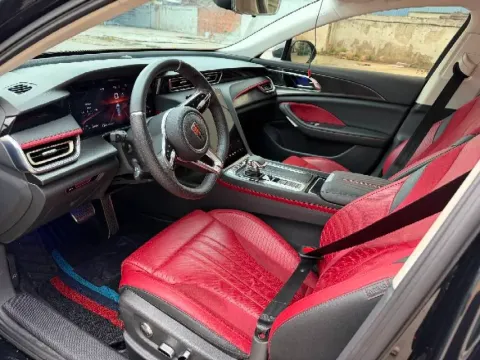 2024 HongQi H6 2.0T 252HP L4 8AT