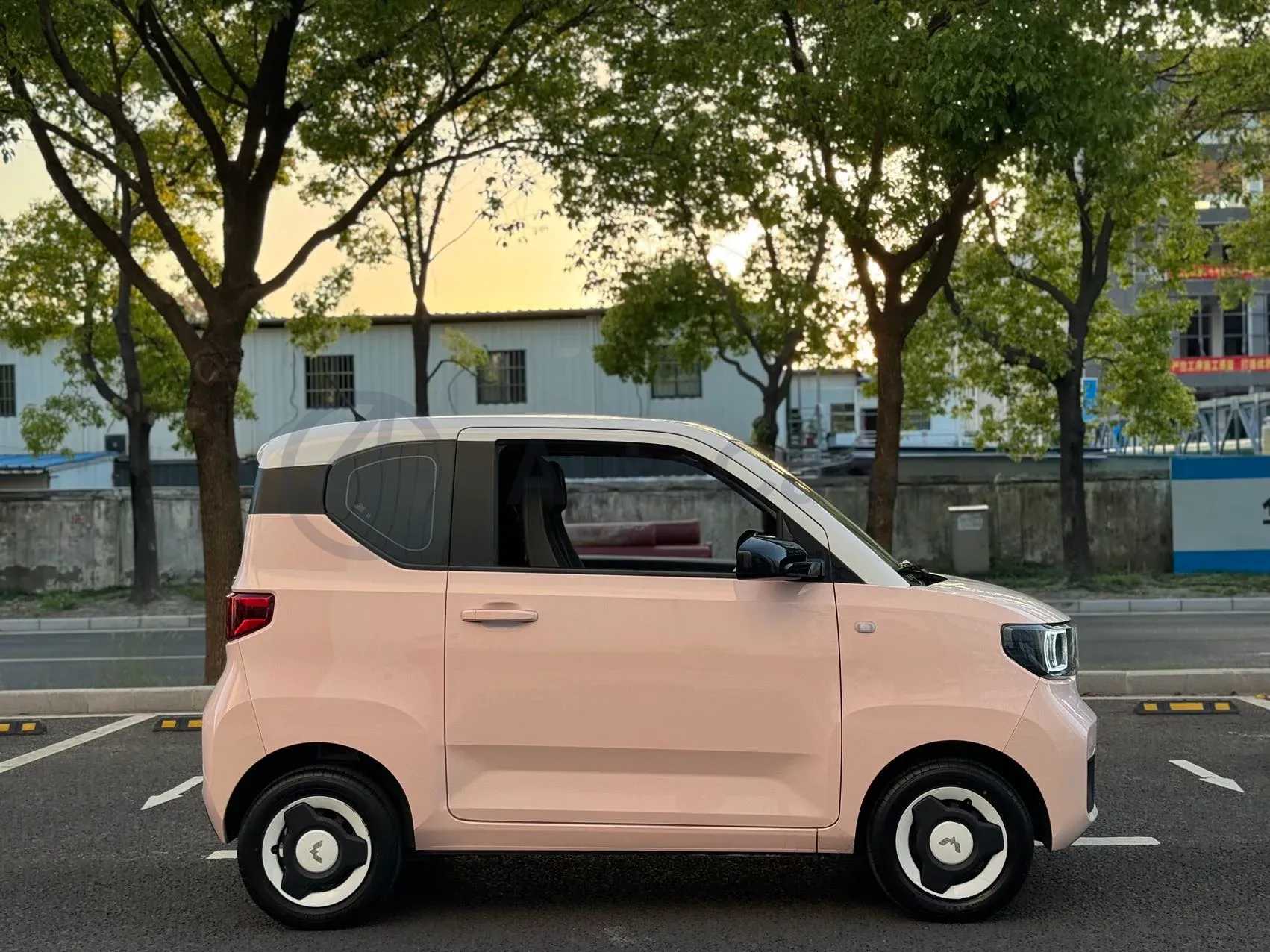 2022 WuLing HongGuang MINI EV BEV 9KWH,autocango,china used car exporter,china ev exporter,chinese used car exporter,chinese used ev exporter