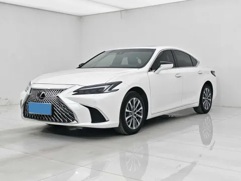 2025 Lexus ES 2.0L 173HP L4 CVT,autocango,china used car exporter,china ev exporter,chinese used car exporter,chinese used ev exporter