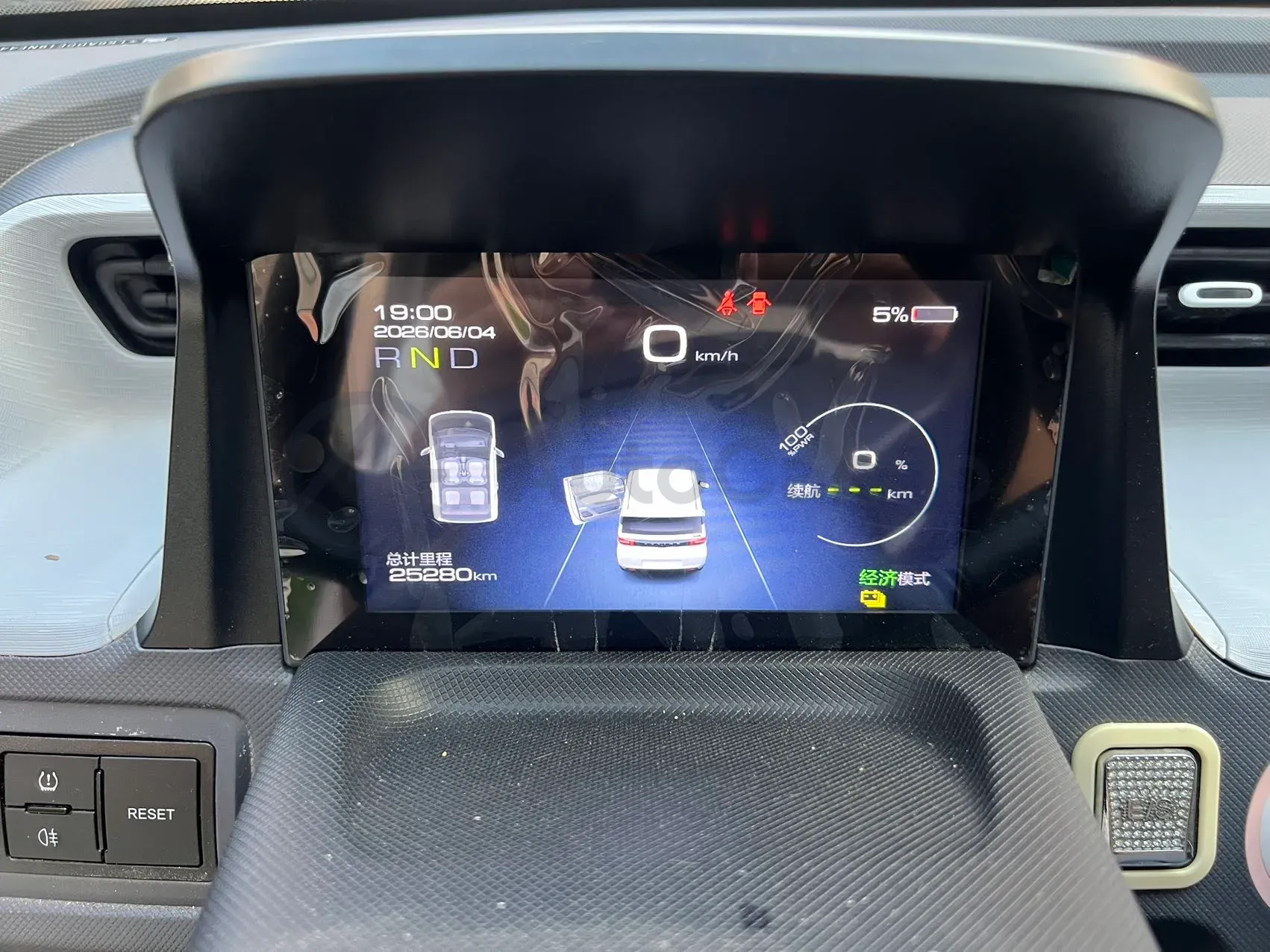2022 WuLing HongGuang MINI EV BEV 13.8KWH,autocango,china used car exporter,china ev exporter,chinese used car exporter,chinese used ev exporter