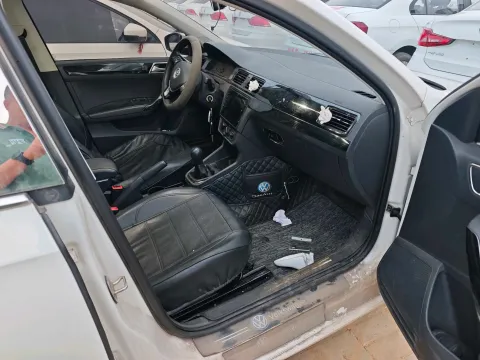2021 Haval Jolion 1.5T 150HP L4 6MT,autocango,china used car exporter,china ev exporter,chinese used car exporter,chinese used ev exporter