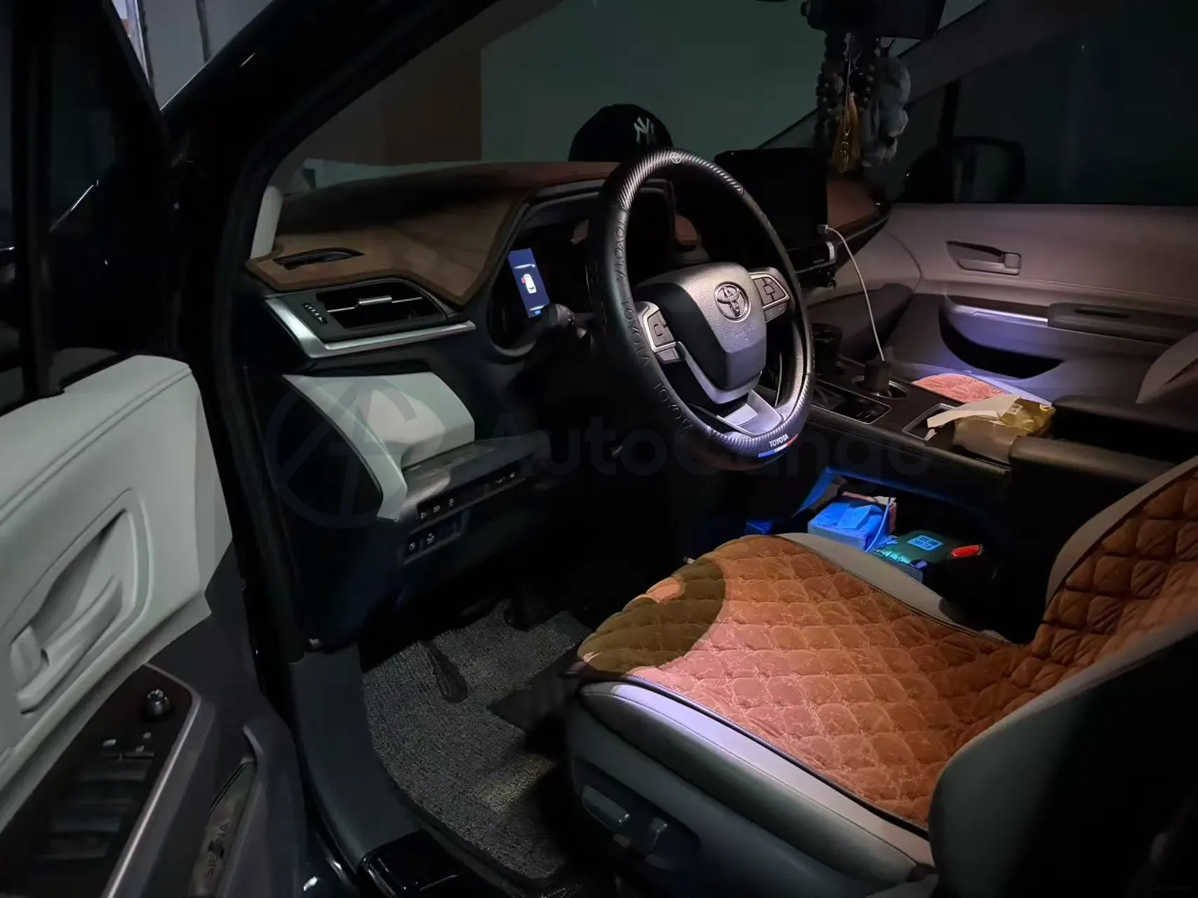 2021 Toyota Sienna 2.5L 192HP L4 E-CVT Hybrid,autocango,china used car exporter,china ev exporter,chinese used car exporter,chinese used ev exporter