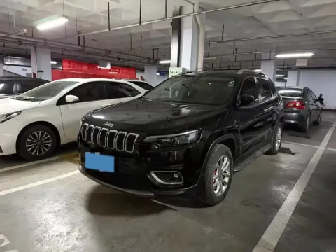 2019 JEEP CHEROKEE,autocango,china used car exporter,china ev exporter,chinese used car exporter,chinese used ev exporter