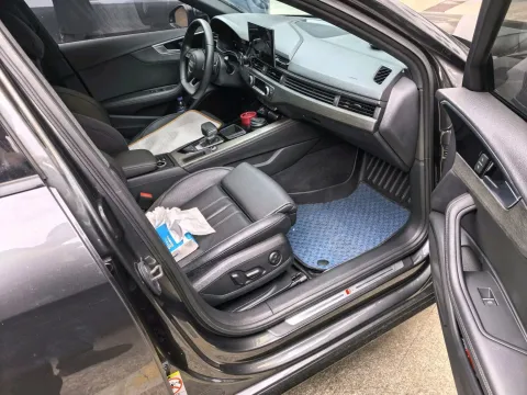 2023 Audi A4L 2.0T 190HP L4 7DCT