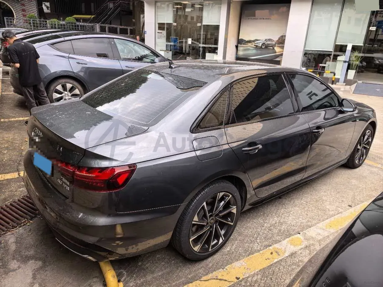 2023 Audi A4L 2.0T 190HP L4 7DCT,autocango,china used car exporter,china ev exporter,chinese used car exporter,chinese used ev exporter