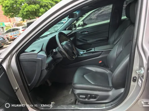 2023 Toyota Avalon 2.0L 177HP L4 CVT