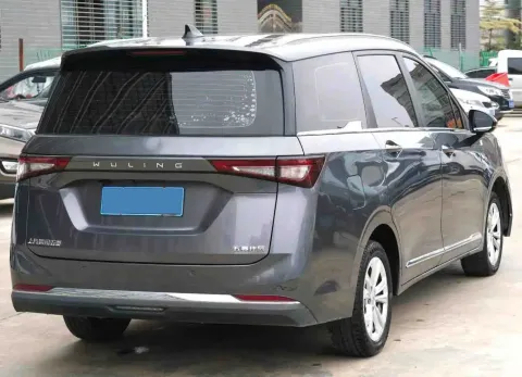 2022 WuLing JiaChen 1.5L 99HP L4 6MT