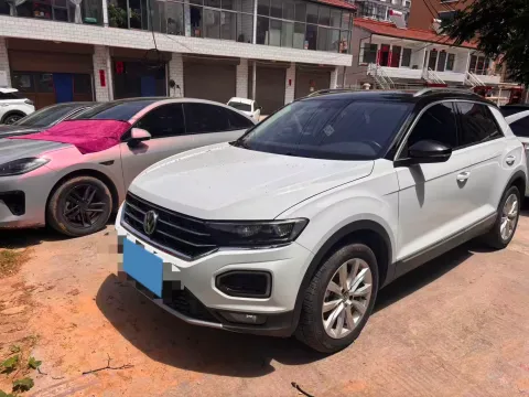2019 VOLKSWAGEN T-ROC,autocango,china used car exporter,china ev exporter,chinese used car exporter,chinese used ev exporter