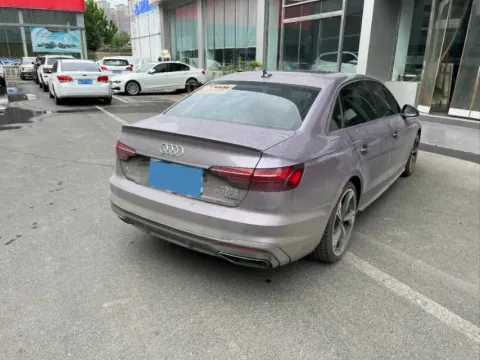 2022 Audi A4L 2.0T 190HP L4 7DCT,autocango,china used car exporter,china ev exporter,chinese used car exporter,chinese used ev exporter