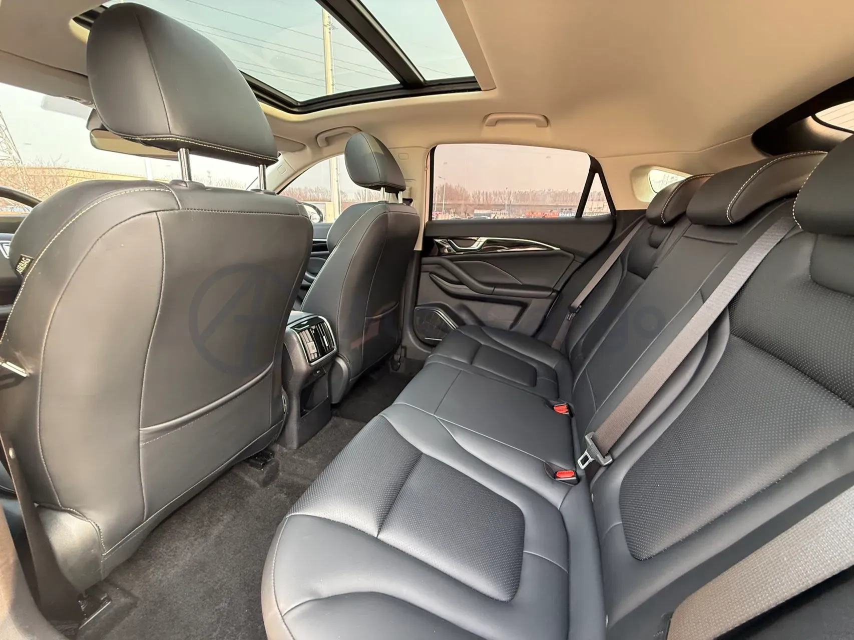 2023 Bestune B70 1.5T 169HP L4 7DCT,autocango,china used car exporter,china ev exporter,chinese used car exporter,chinese used ev exporter
