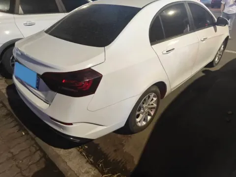 2021 BaoJun 530 1.5T 147HP L4 CVT