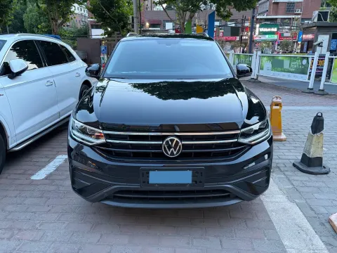 2024 Volkswagen Tiguan L 1.5T 160HP L4 7DCT