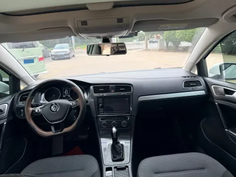 2019 Volkswagen Golf 1.4T 150HP L4 7DCT
