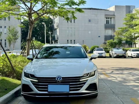 2023 Volkswagen CC 2.0T 186HP L4 7DCT