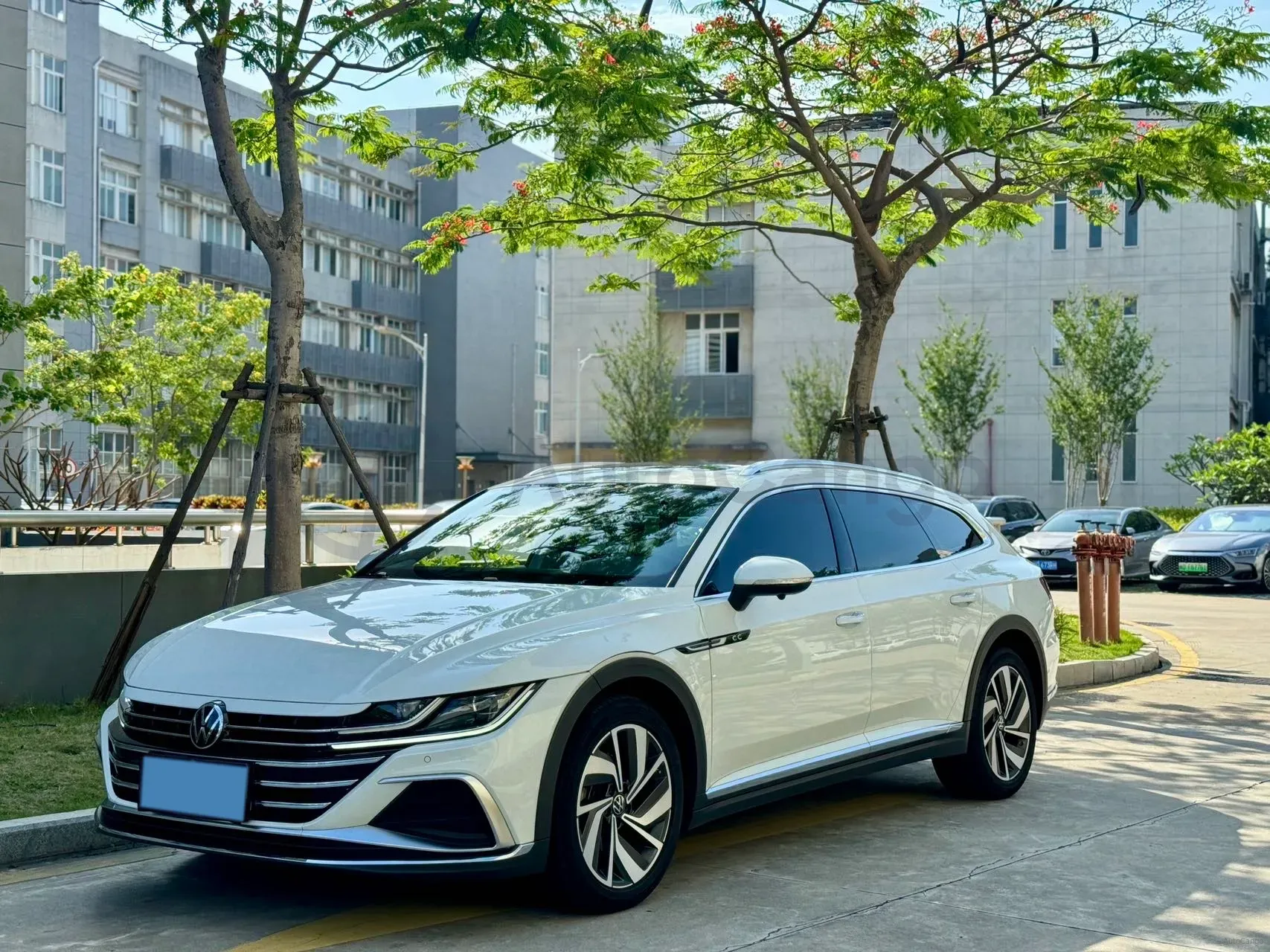 2023 Volkswagen CC 2.0T 186HP L4 7DCT,autocango,china used car exporter,china ev exporter,chinese used car exporter,chinese used ev exporter