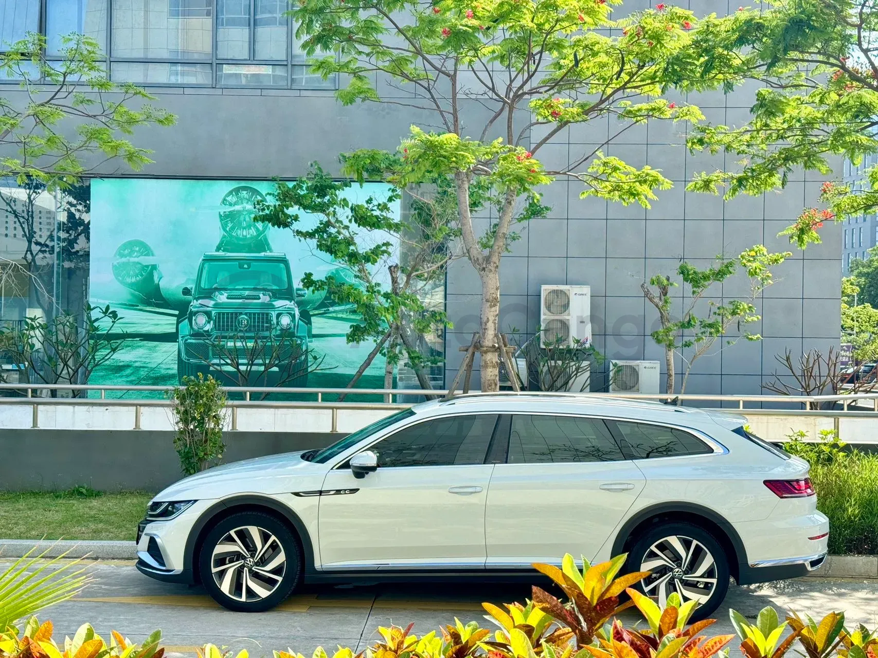2023 Volkswagen CC 2.0T 186HP L4 7DCT,autocango,china used car exporter,china ev exporter,chinese used car exporter,chinese used ev exporter