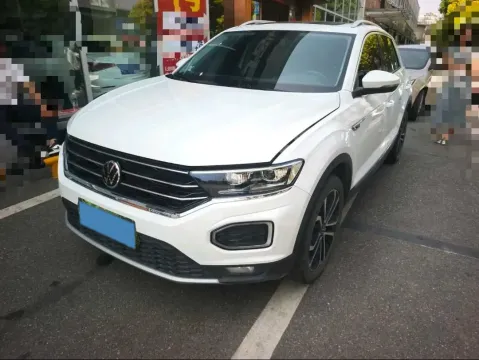 2021 VOLKSWAGEN T-ROC,autocango,china used car exporter,china ev exporter,chinese used car exporter,chinese used ev exporter