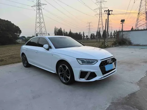 2024 Audi A4L 2.0T 190HP L4 7DCT,autocango,china used car exporter,china ev exporter,chinese used car exporter,chinese used ev exporter