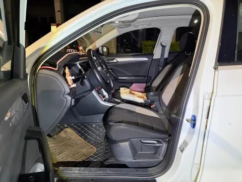2020 Volkswagen T-Roc 1.4T 131HP L4 7DCT,autocango,china used car exporter,china ev exporter,chinese used car exporter,chinese used ev exporter