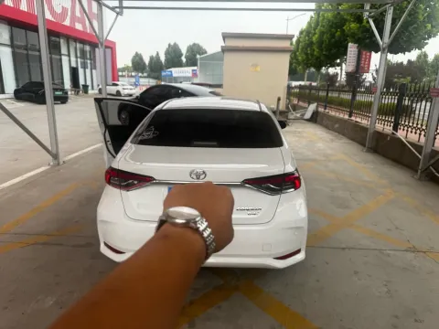 2021 Toyota Corolla 1.2T 116HP L4 CVT,autocango,china used car exporter,china ev exporter,chinese used car exporter,chinese used ev exporter