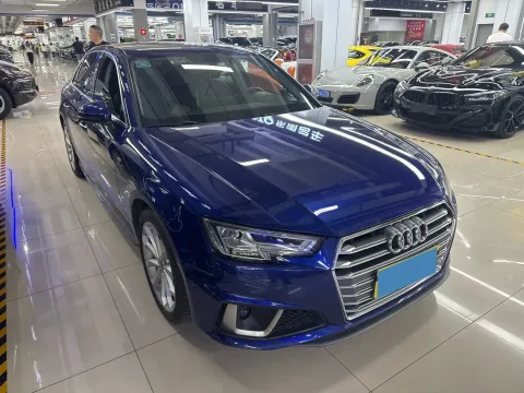 2019 Audi A4L 2.0T 190HP L4 7DCT,autocango,china used car exporter,china ev exporter,chinese used car exporter,chinese used ev exporter