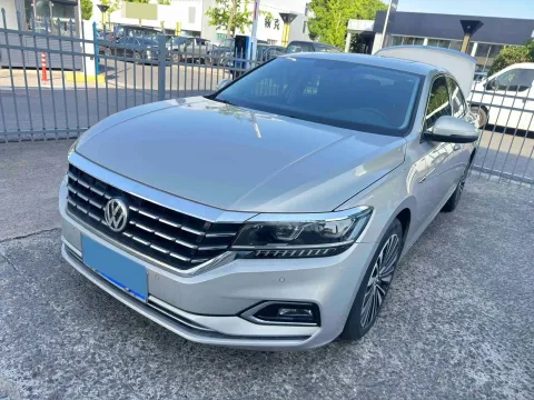 2019 VOLVO V40,autocango,china used car exporter,china ev exporter,chinese used car exporter,chinese used ev exporter