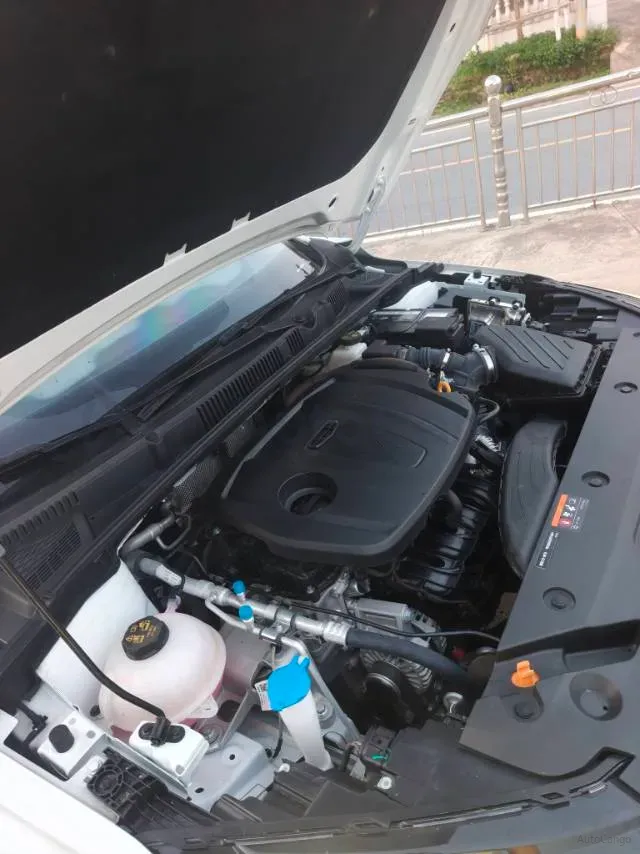 2025 Geely Emgrand 1.5L 127HP L4 CVT,autocango,china used car exporter,china ev exporter,chinese used car exporter,chinese used ev exporter