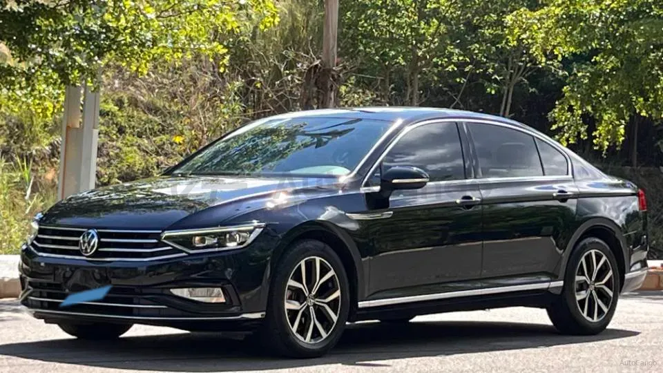 2020 Volkswagen Magotan 2.0T 186HP L4 7DCT,autocango,china used car exporter,china ev exporter,chinese used car exporter,chinese used ev exporter
