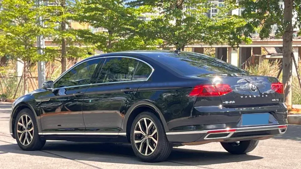 2020 Volkswagen Magotan 2.0T 186HP L4 7DCT,autocango,china used car exporter,china ev exporter,chinese used car exporter,chinese used ev exporter