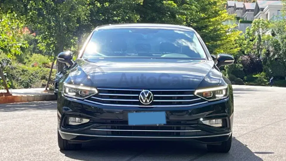 2020 Volkswagen Magotan 2.0T 186HP L4 7DCT,autocango,china used car exporter,china ev exporter,chinese used car exporter,chinese used ev exporter