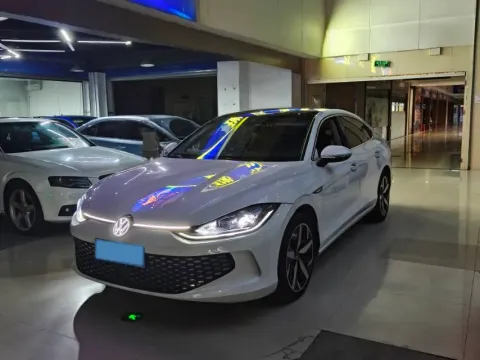 2023 VOLKSWAGEN LAMANDO,autocango,china used car exporter,china ev exporter,chinese used car exporter,chinese used ev exporter