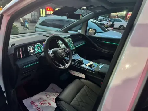 2024 GAC Trumpchi M8 2.0T 252HP L4 8AT