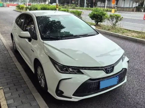 2023 Toyota Corolla 1.8L 98HP L4 E-CVT Hybrid