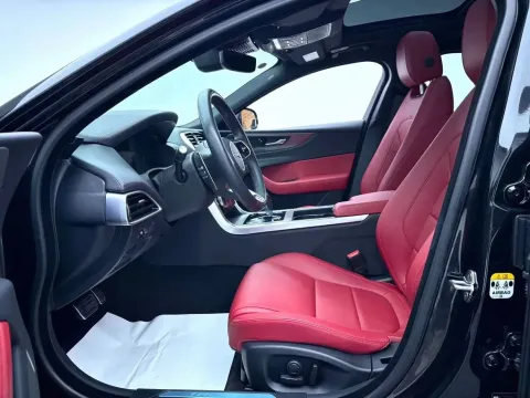 2023 Jaguar XEL 2.0T 250HP L4 8AT,autocango,china used car exporter,china ev exporter,chinese used car exporter,chinese used ev exporter